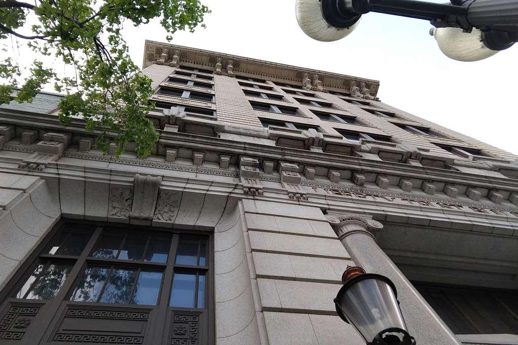 The Liberty Trust Hotel Roanoke Exterior photo